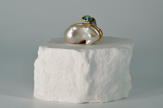 Pearl Vintage Blue Ring